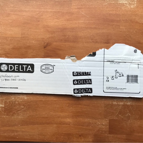 Delta Kitchen Faucet - Picture 9 of 9